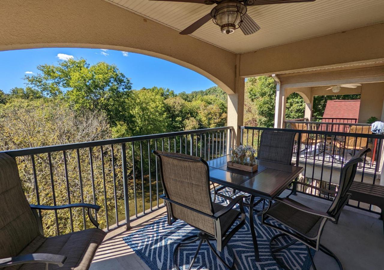 Relaxing Condo On The River - New Air Hockey Table بيدجن فورج المظهر الخارجي الصورة